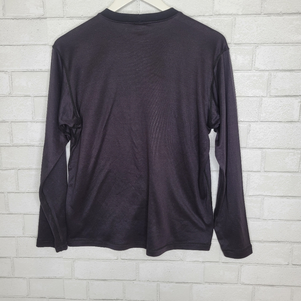 Patagonia Men's Black Long Sleeve Shirt - Picture 3 of 3